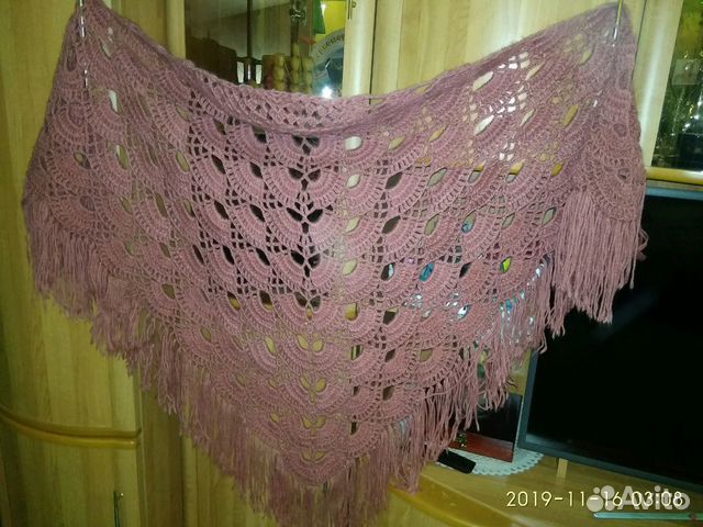 Шаль вязаная