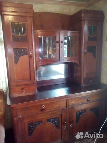 Старинный Сервант, Буфет из красного дерева IX век Старинный Сервант, Буфет из красного дерева IX век