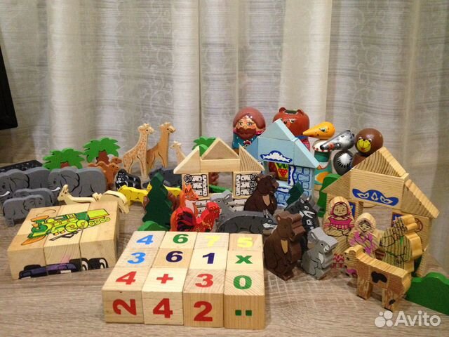 Игрушки деревянные для малыша
