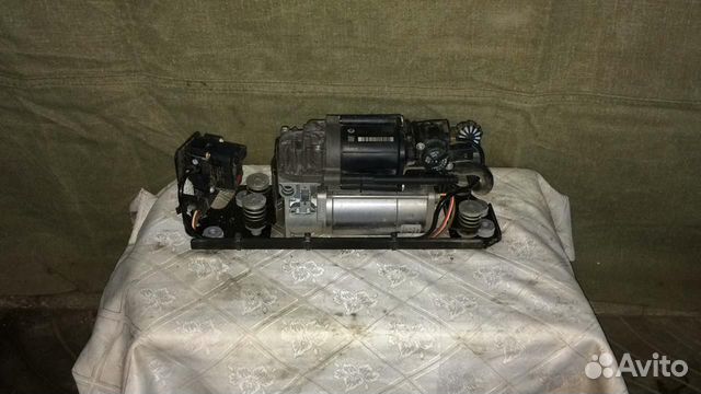 Компрессор пневмоподвески BMW 7 F01 F02 F04 Компрессор пневмоподвески BMW 7 F01 F02 F04