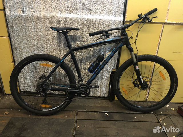 black mtb