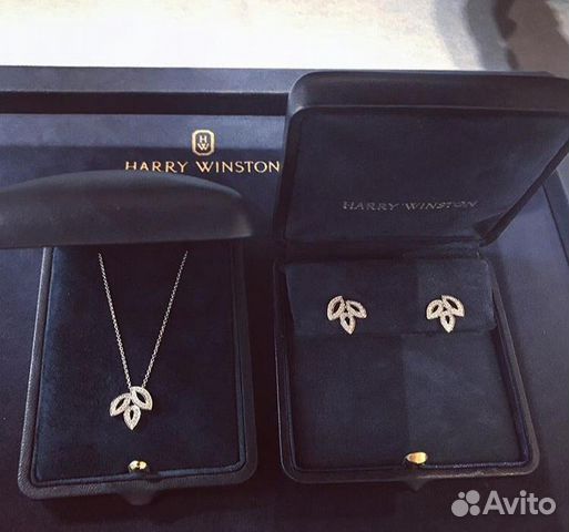 Золотой комплект Harry Winston 0.75 ct