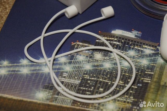 Apple AirPods Apple AirPods