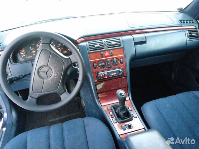 Аренда автомобиля Mercedes E класса
