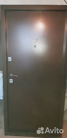 Дверь входная металлическая (правое внутреннее)