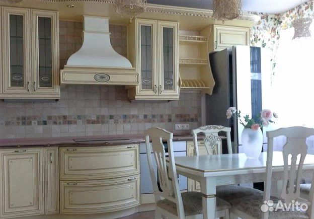 3-к квартира, 90 м², 4/10 эт.