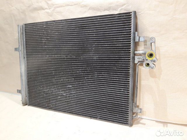 Радиатор кондиционера Volvo V70 B4204T7 2012 Радиатор кондиционера Volvo V70 B4204T7 2012