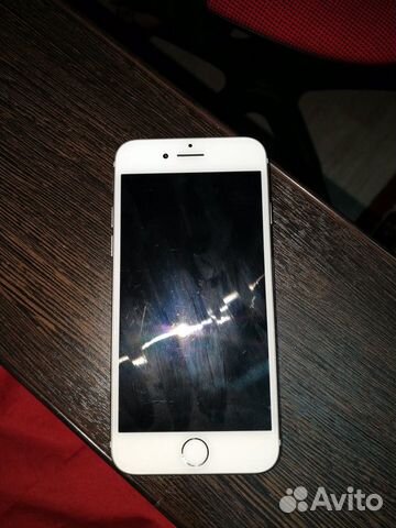 Телефон iPhone