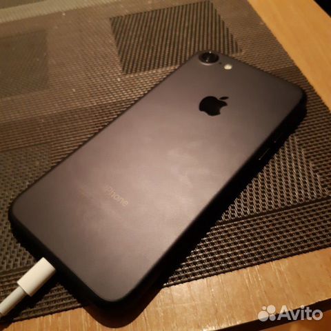 Телефон iPhone 7 32gb