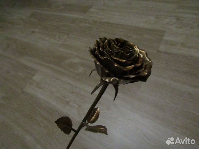 Кованая роза