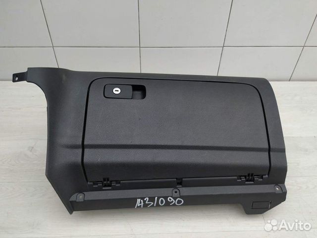 Бардачок 1K1857101M VW Golf VI 2009-2013 Бардачок 1K1857101M VW Golf VI 2009-2013