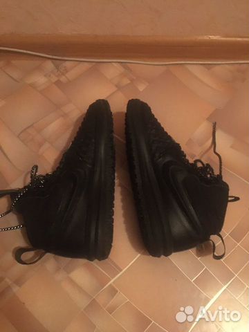 Кроссовки Nike