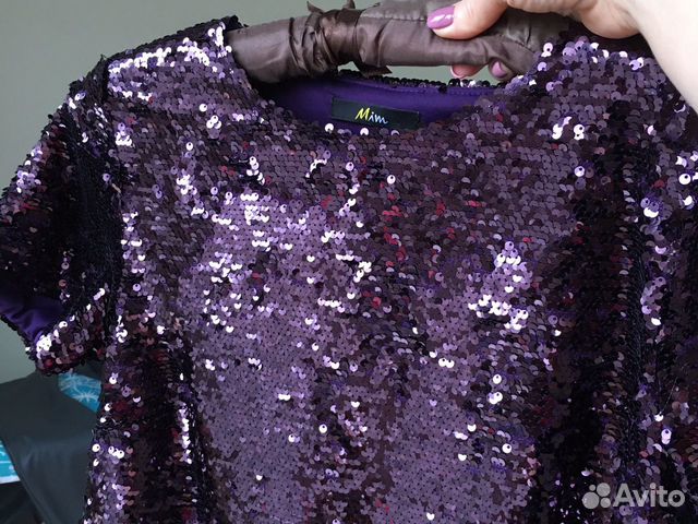 Топ с пайетками новый кофта футболка s.вышлю Топ с пайетками новый кофта футболка s.вышлю