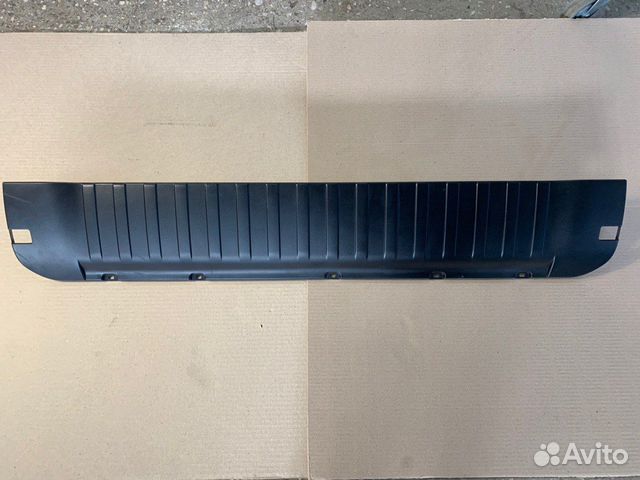Обшивка двери багажника задняя нижняя Bmw X5 M E70 Обшивка двери багажника задняя нижняя Bmw X5 M E70