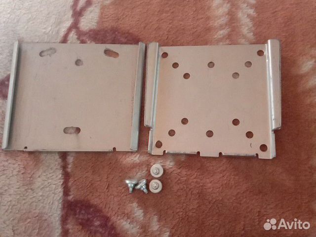 Настенная полка для телевизора