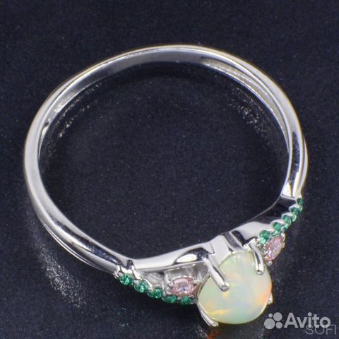 Серебряное кольцо с опалом и фианитом натуральным