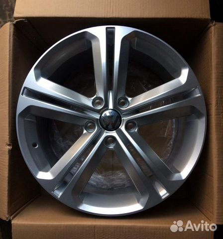 Литые диски на Volkswagen Touareg R18 Литые диски на Volkswagen Touareg R18