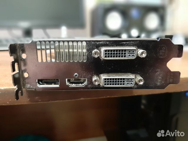 Видеокарта ATI Radeon HD 5870 Видеокарта ATI Radeon HD 5870
