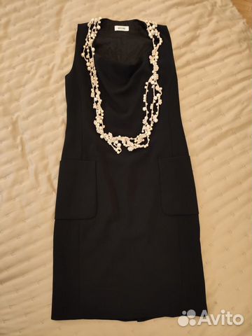 Платье Moschino 40р. оригинал Платье Moschino 40р. оригинал