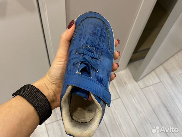 Кроссовки adidas 27р Кроссовки adidas 27р