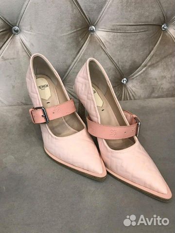 Туфли слингбэки Fendi Мэри Джейн с логотипом FF Туфли слингбэки Fendi Мэри Джейн с логотипом FF