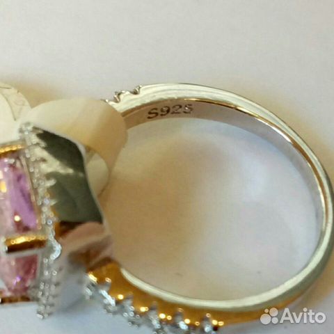 Серебряное кольцо новое с доставкой Серебряное кольцо новое с доставкой