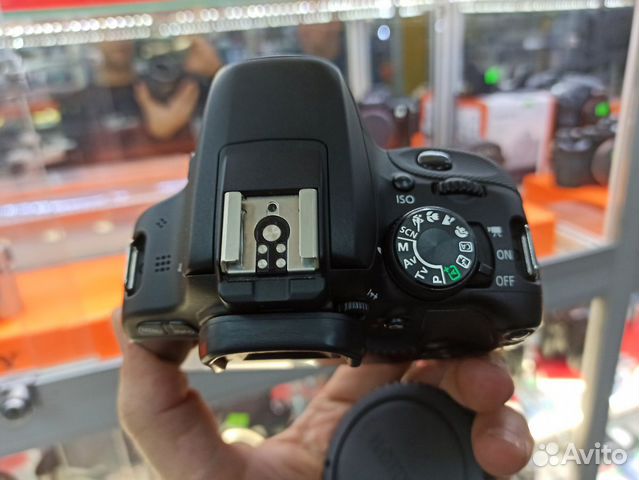 Canon EOS 100D Body пробег 5.966 кадров Canon EOS 100D Body пробег 5.966 кадров