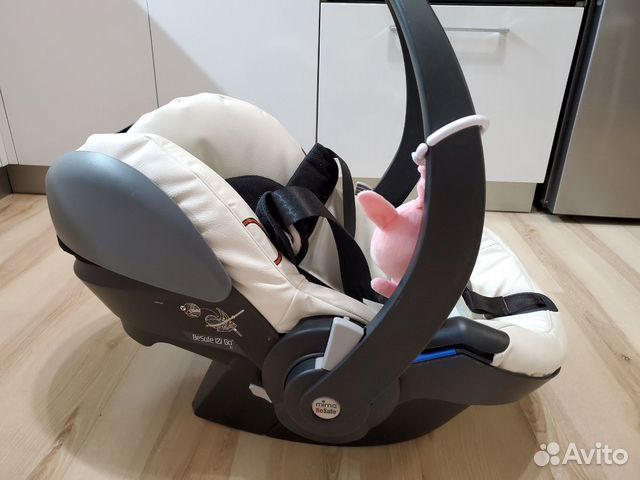 Автолюлька Mima BeSafe izi go с базой isofix