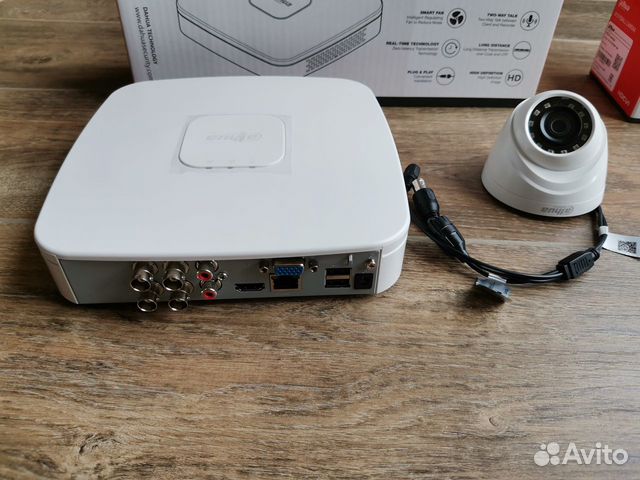 Комплект видеонаблюдения 4 камеры Dahua HD Комплект видеонаблюдения 4 камеры Dahua HD