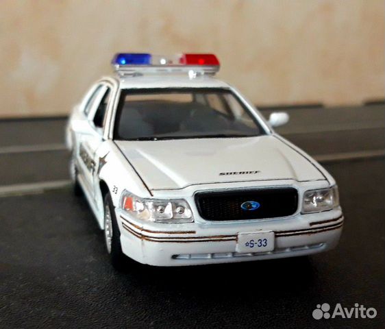 Ford crown victoria 1/42