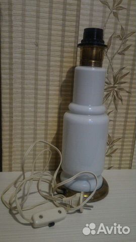 Лампа настольная молочное стекло винтаж СССР Лампа настольная молочное стекло винтаж СССР