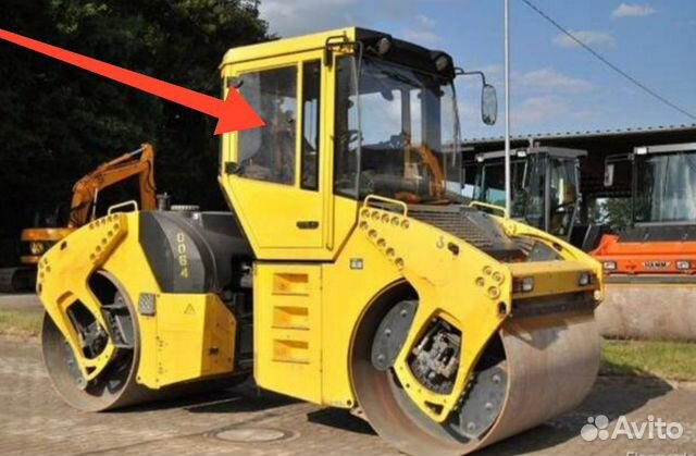 Стекло дверное для катка bomag BW161 AC