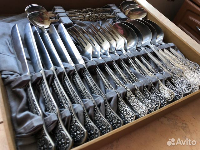 Набор столовых приборов: 24 предмета. СССР Набор столовых приборов: 24 предмета. СССР