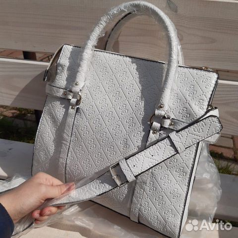 Сумка Guess новая Сумка Guess новая