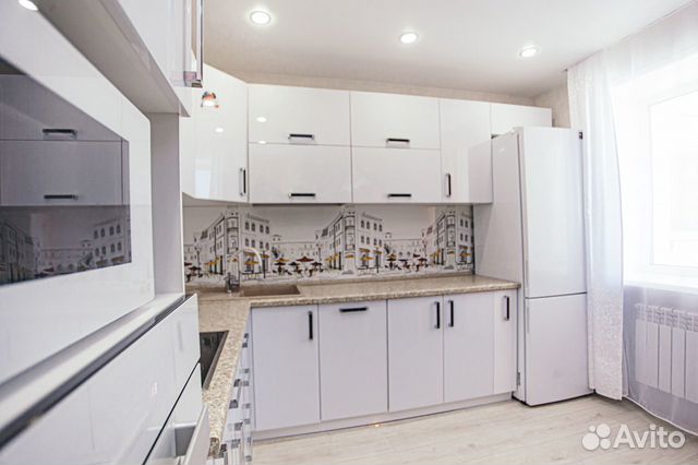 4-к квартира, 95 м², 3/10 эт.