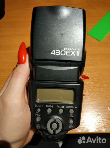Вспышка Canon Speedlite 430EX II