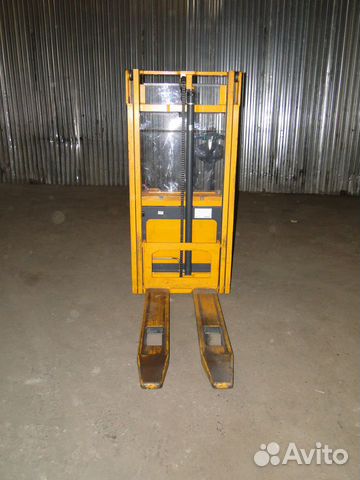 Штабелер jungheinrich EJC110 год 2008