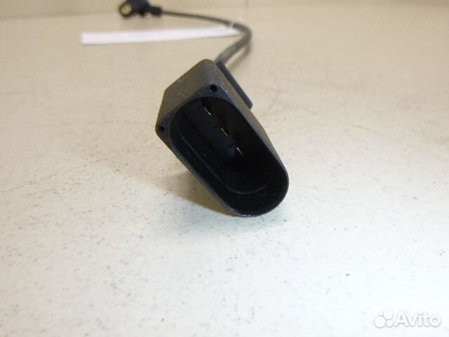 Датчик положения распредвала Skoda Fabia Датчик положения распредвала Skoda Fabia