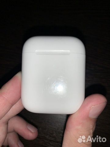 Беспроводные наушники Apple AirPods (1 серии)