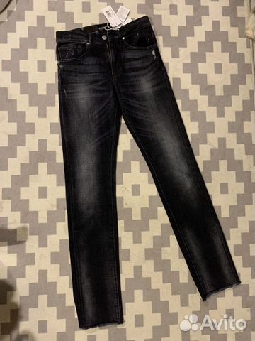 Джинсы Guess, новые, с этикеткой, р-р 26 Джинсы Guess, новые, с этикеткой, р-р 26