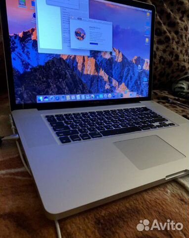 MacBook Pro 15 Apple i7 3.4Ghz/8gb/750gb/6750 Ra