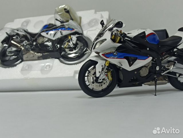 Мотоцикл Bmw S 1000 RR 1:10 2шт Дилер Мотоцикл Bmw S 1000 RR 1:10 2шт Дилер