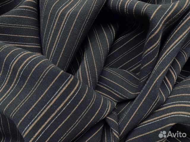 Ткань Костюмная Тонкая Полоска на Черном Италия Ткань Костюмная Тонкая Полоска на Черном Италия