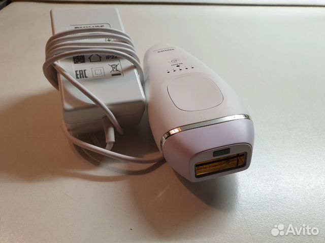 Фотоэпилятор Philips Lumea Essential Фотоэпилятор Philips Lumea Essential