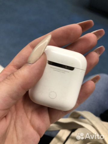 Наушники AirPods