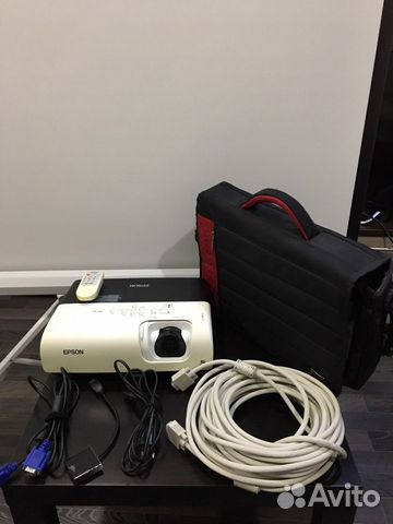 Аренда проектора + экран (без денежного залога)