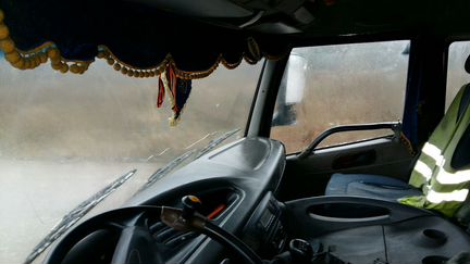 FAW самосвал 2012 г