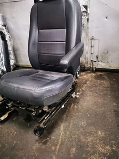 Сиденье переднее правое дискавери 3