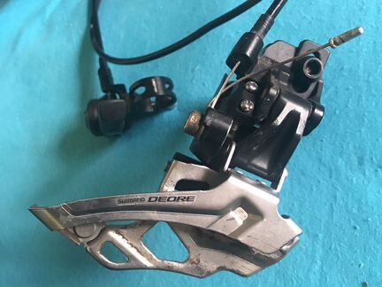 Переключатель передний Shimano Deore с манеткой