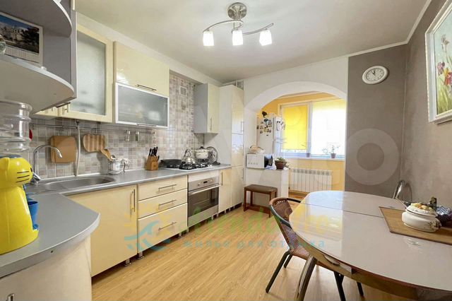 2-к. квартира, 60 м², 2/5 эт.